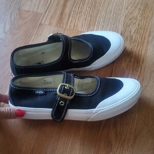 Vans Mary Jane Black & White Girls Sneakers, Size 3